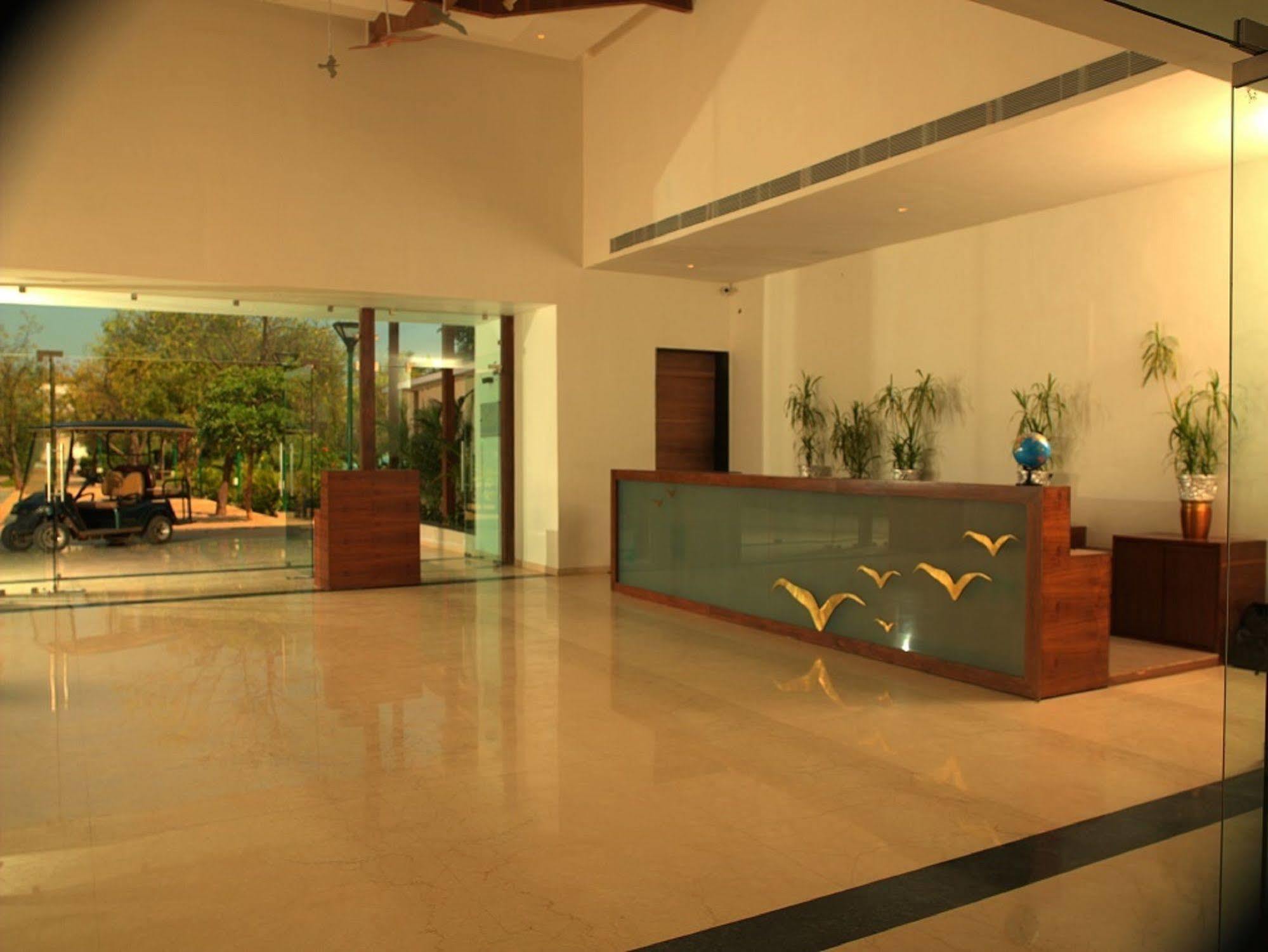 Palm Green Club Resort Ахмедабад Экстерьер фото